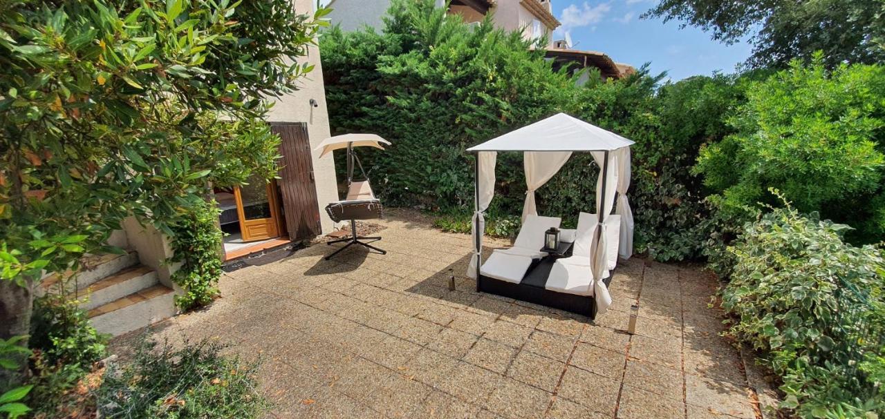 Saint Raphael - Appartement Dans Villa Au Calme A Valescure Y- Prix Inchanges Exteriör bild
